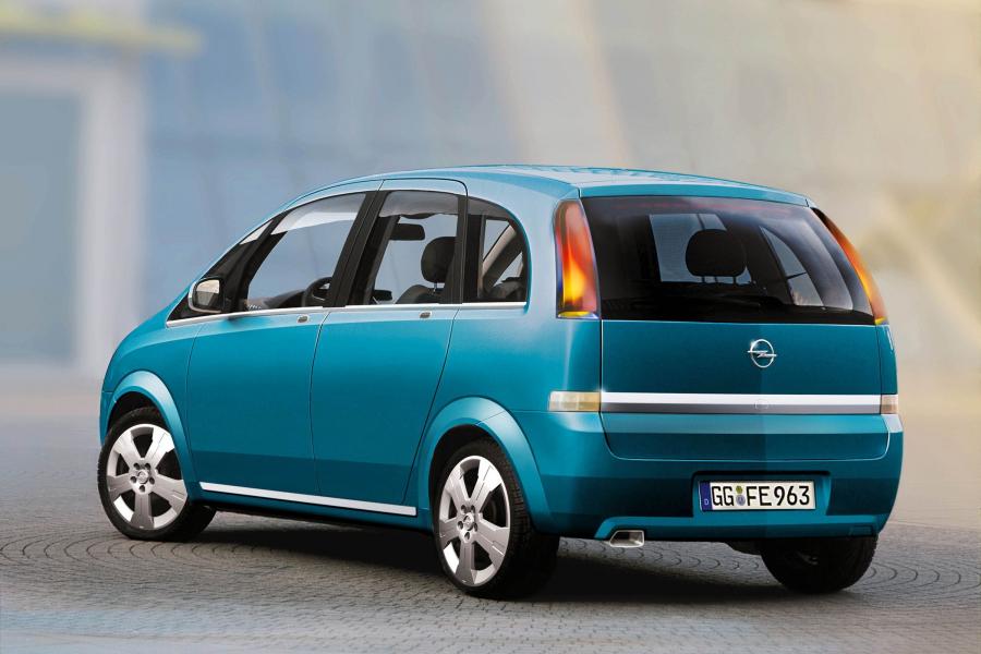  Opel Concept M 2002 года  (фото 25 из 25)